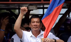 Ông Duterte “đóng đinh” vấn đề Biển Đông trước thềm thăm Trung Quốc?