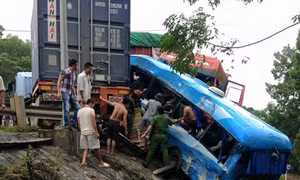 Tai nạn giao thông liên hoàn ở Hòa Bình, 4 người thương vong