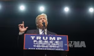 Hậu đánh bom New York: Bà Clinton và ông Trump khẩu chiến 