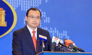 Yêu cầu Trung Quốc chấm dứt đưa máy bay tới Trường Sa