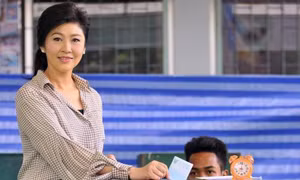 Bà Yingluck bị yêu cầu bồi thường 1 tỉ USD