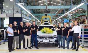 Mercedes-Benz Việt Nam xuất xưởng chiếc GLC đầu tiên