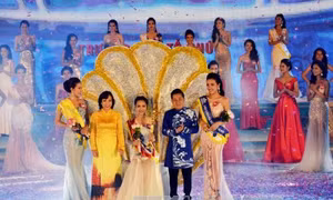 Phạm Thuỳ Trang đăng quang Hoa hậu biển Việt Nam 2016