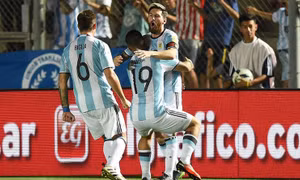 Messi thắp lại hy vọng dự World Cup 2018 cho Argentina