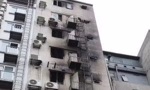 Kỹ năng thoát nạn khi xảy ra cháy, nổ tại nhà cao tầng