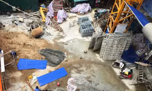Hiện trường vụ sập giàn giáo 2 người chết ở Hoàng Mai