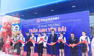 Trần Anh khai trương đại siêu thị điện máy tại Yên Bái