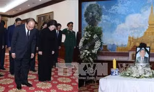 Lãnh đạo Đảng, Nhà nước viếng đồng chí Saman Viyaket