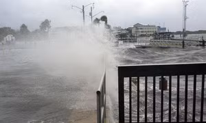 Bão Hermine đổ bộ, ảnh hưởng đến hàng nghìn người Mỹ