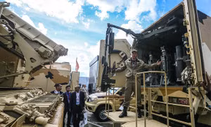 Nga chào hàng gì trong triển lãm vũ khí Army-2016?