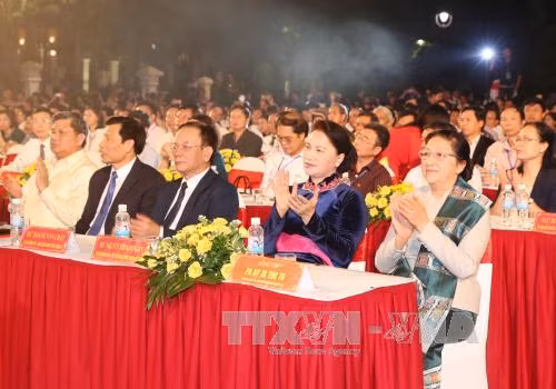 Khai mạc Ngày hội giao lưu văn hóa, thể thao và du lịch vùng biên giới Việt - Lào ảnh 1