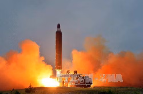 Tổng thư ký NATO lên án vụ thử tên lửa Triều Tiên ảnh 1