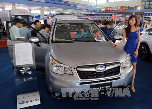 Các hãng nỗ lực khuyến mãi, thị trường ô tô nhích nhẹ ảnh 1