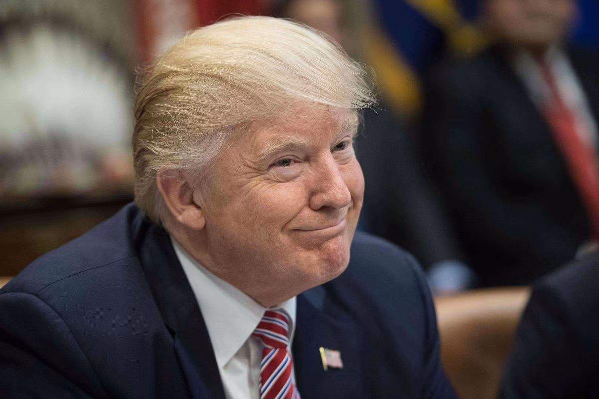 Tổng thống Trump quyết không bỏ thói quen của 'tổng thống thời hiện đại' ảnh 1