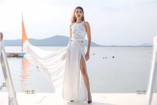 The Face: Lan Khuê, Minh Tú 'kình địch' nhau trong trang phục trắng quyến rũ ảnh 5