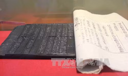 Trưng bày Mộc bản và Châu bản triều Nguyễn về chủ quyền Hoàng Sa, Trường Sa ảnh 1