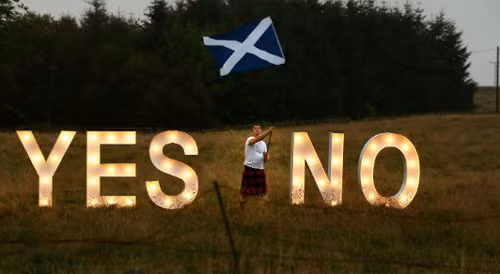 Scotland bắt đầu bỏ phiếu trưng cầu dân ý độc lập ảnh 1
