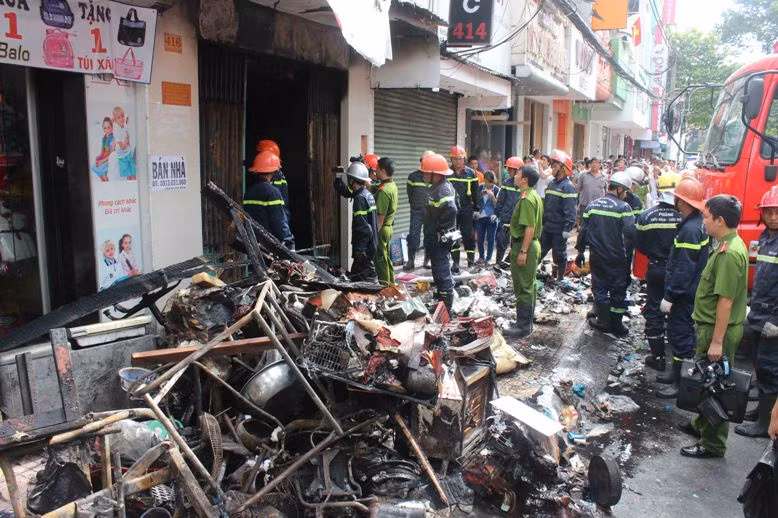 Hỏa hoạn trong đêm, 7 người thiệt mạng ảnh 1