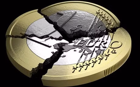 Cảm giác 'chìm tàu' ám ảnh Eurozone ảnh 1