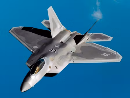 Chiến đấu cơ Su-35S Nga vượt trội F-22 Mỹ điểm nào? ảnh 2
