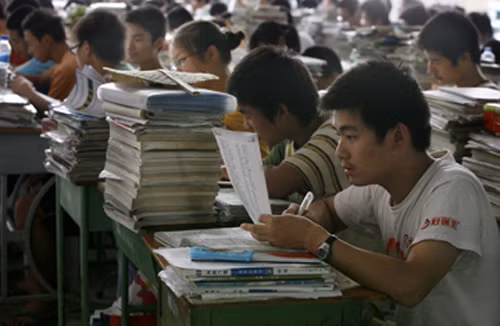 Giáo dục và thi cử ở nước ngoài: Trung Quốc áp dụng một kỳ thi ảnh 1