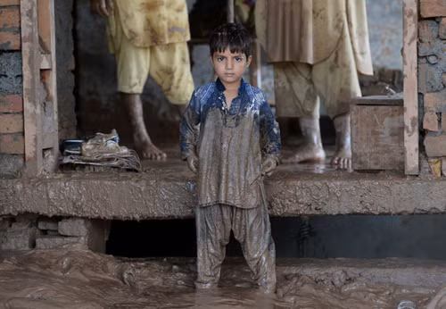 Lũ lụt kinh hoàng tại Ấn Độ và Pakistan ảnh 9