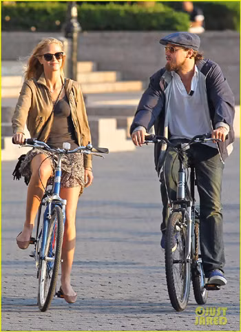  Bạn gái mới của Leonardo DiCaprio đẹp bốc lửa ảnh 4