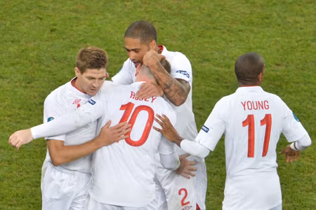 EURO 2012 Dư âm lượt trận cuối Bảng D: May mắn thuộc về kẻ mạnh ảnh 1