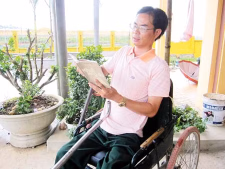 “Nhà báo” thương binh ảnh 1