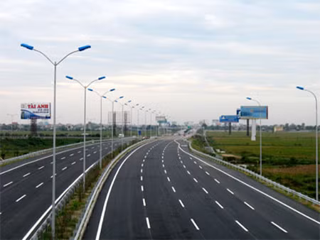 Phân luồng giao thông qua Ninh Bình ảnh 1