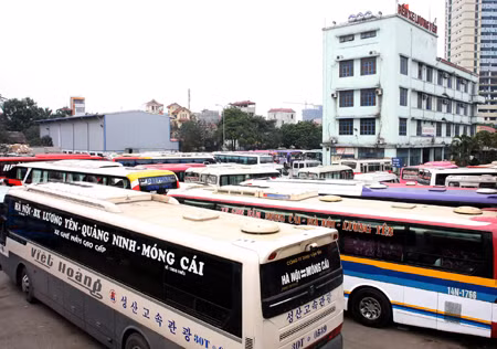Ngày 1/7 chưa dừng hoạt động bến xe Lương Yên ảnh 1