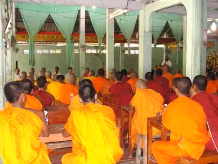 Những người thầm lặng gìn giữ văn hóa truyền thống Khmer ảnh 1