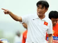HLV Phan Thanh Hùng: “Cơ hội chia đều cho cả hai” ảnh 1