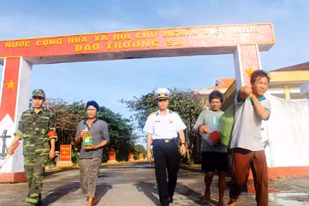 Trường Sa - Những kỷ niệm của một phóng viên trẻ ảnh 3