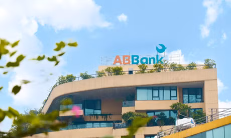 ABBank tăng trưởng ấn tượng 9 tháng đầu năm, đẩy mạnh chuyển đổi số