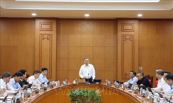 Tổng Bí thư, Chủ tịch nước chủ trì Phiên họp thứ hai: Sửa đổi, bổ sung Điều lệ Đảng