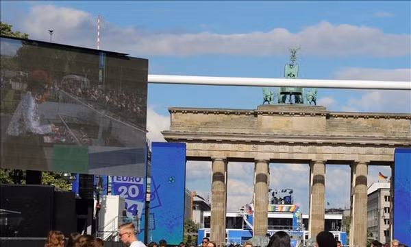 EURO 2024: Ngập sắc da cam trên đường phố Hà Lan