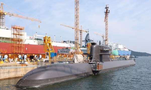 Tàu ngầm Seo Hui tại xưởng đóng tàu của Hanwha Ocean ở Geoje. Ảnh: Yonhap