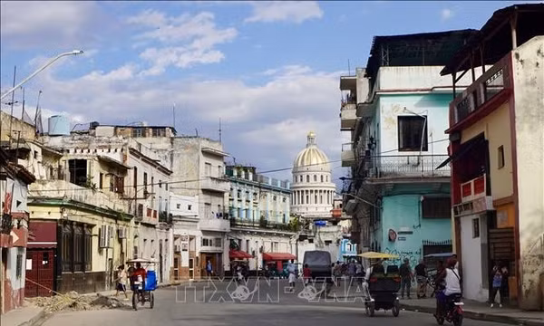 Quang cảnh đường phố tại La Habana, Cuba. Ảnh: THX/TTXVN phát 
