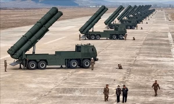 Triều Tiên tiến hành diễn tập hỏa lực ngày 14/3/2026. Ảnh: KCNA/TTXVN