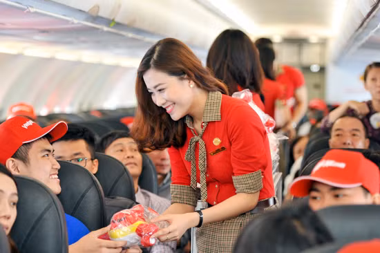 Bảo vệ các tiếp viên hàng không ảnh 1