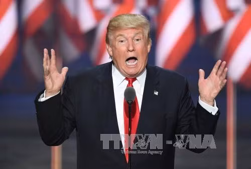 Ông Trump lại khó chịu với người nhập cư ảnh 1