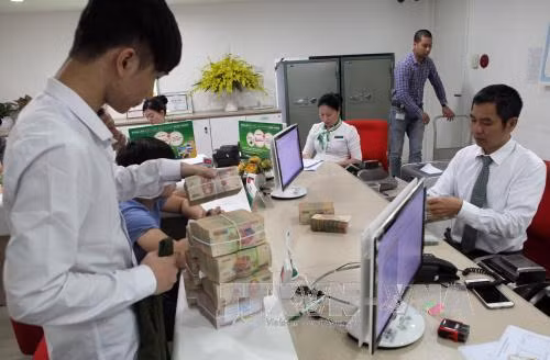 Yêu cầu làm rõ việc khách hàng mất 26 tỉ trong tài khoản ảnh 1