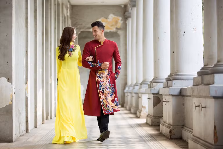 Ngọc Loan "The Face" dịu dàng mặc áo dài cho nam vương Đại sứ Hoàn cầu ảnh 7
