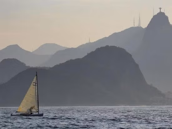 Vớt chân người trên đường đua Olympic Rio ảnh 1