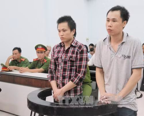 Xét xử hai bị cáo về tội “Tuyên truyền chống Nhà nước Việt Nam" ảnh 1