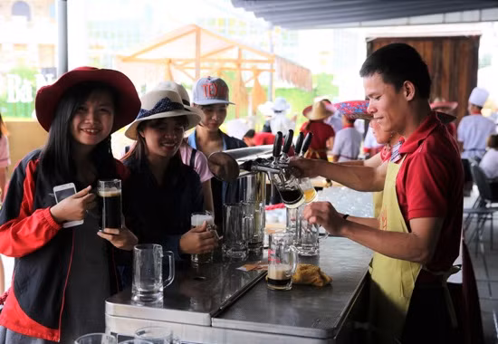 Lễ hội bia B’estival 2016: Không gian ngày mùa châu Âu sôi động trên đỉnh Bà Nà Hills ảnh 4