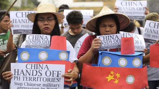 Đằng sau việc Tổng thống Philippines bất ngờ đổi giọng với Trung Quốc ảnh 2