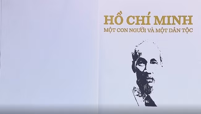 Hành trình từ Italy đến Việt Nam của cuốn sách tranh về Chủ tịch Hồ Chí Minh