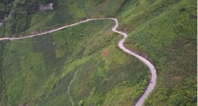 THÔNG ĐIỆP LỊCH SỬ: Con đường Hạnh Phúc - Con đường của máu và hoa